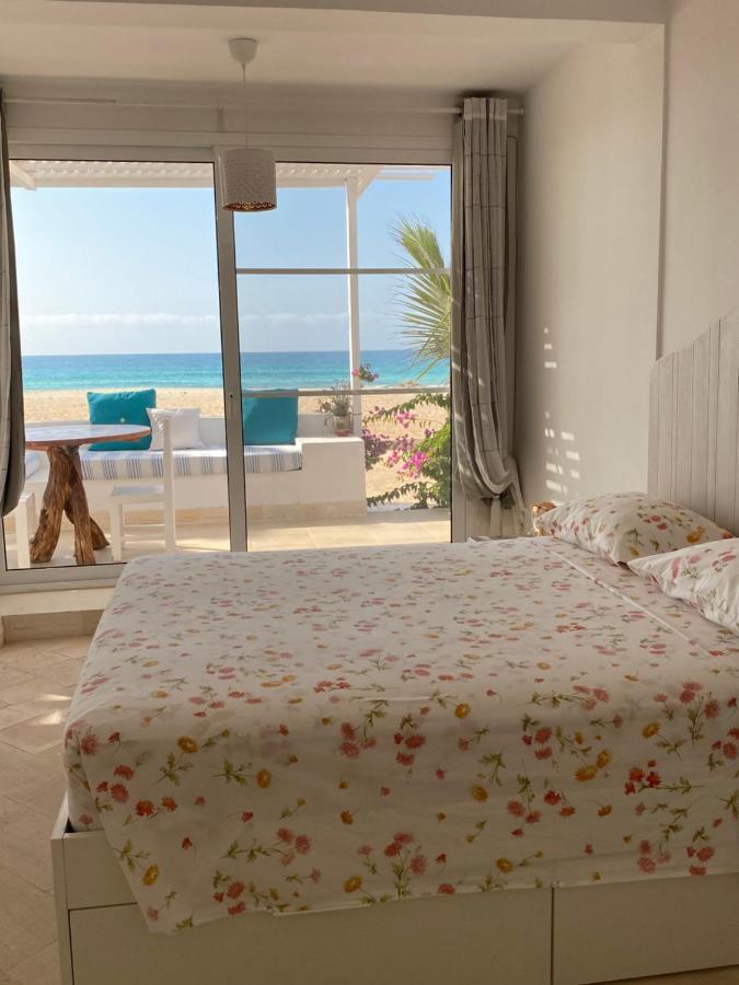Villa Nº25B Alfredo Marchetti Suites On The Beach Praia Di Chaves Rabil Extérieur photo