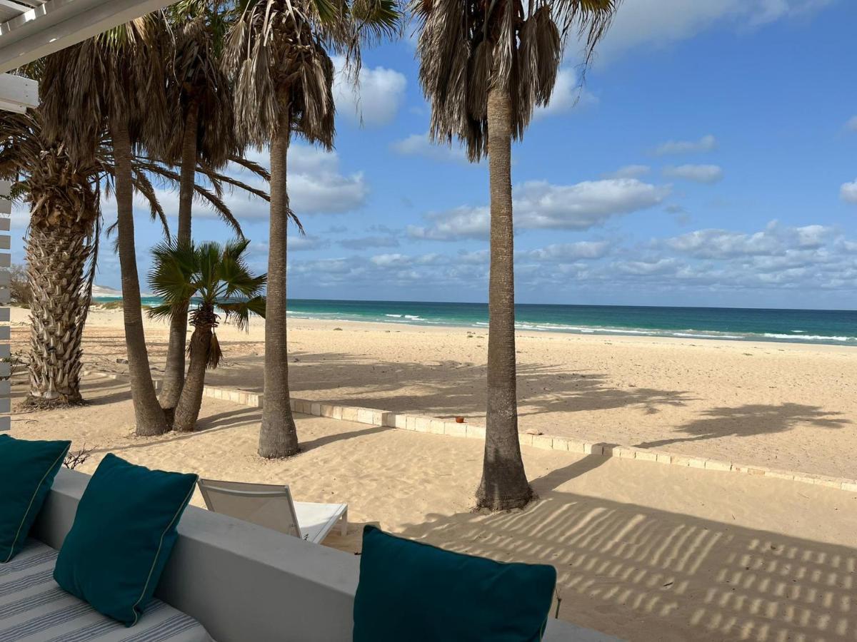 Villa Nº25B Alfredo Marchetti Suites On The Beach Praia Di Chaves Rabil Extérieur photo